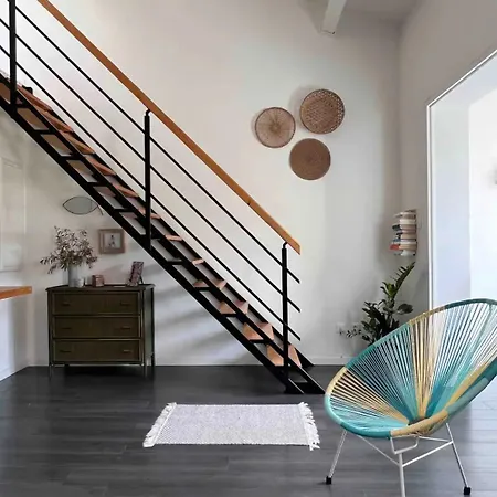 Le Duplex Apartment *